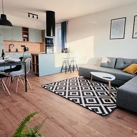 Jan Gustav * Липтовски-Микулаш